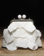 Bolsos para novia realizados de manera artesanal con telas de gran calidad